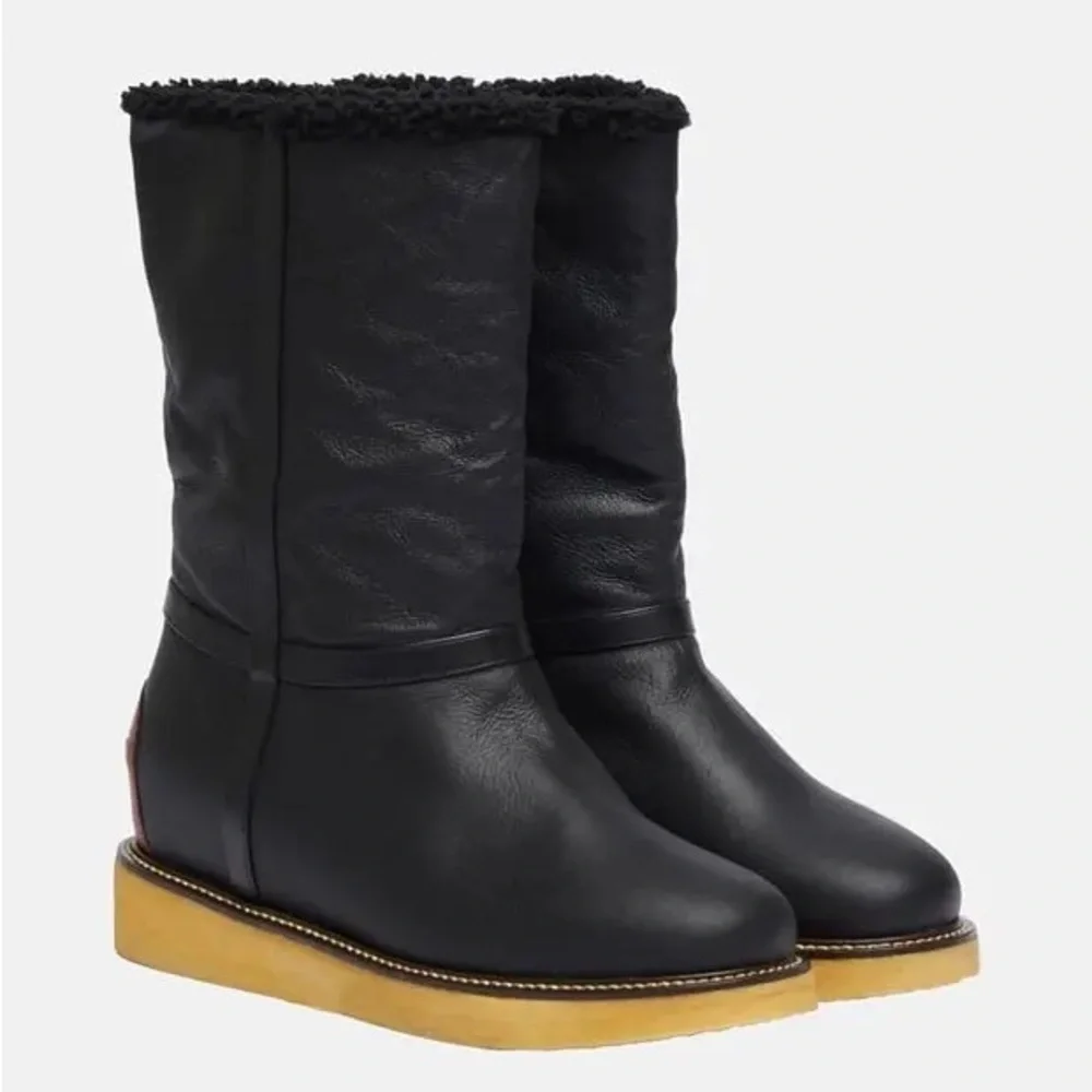Salvatore Ferragamo Black Leather Winter Boots Size 7